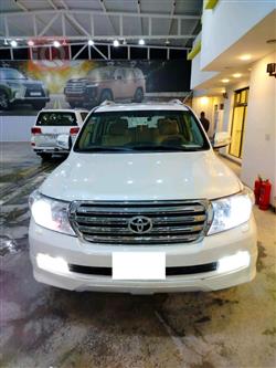 تويوتا لاندكروزر